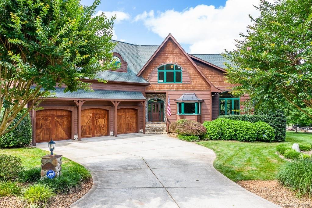 3628 Live Oaks Avenue