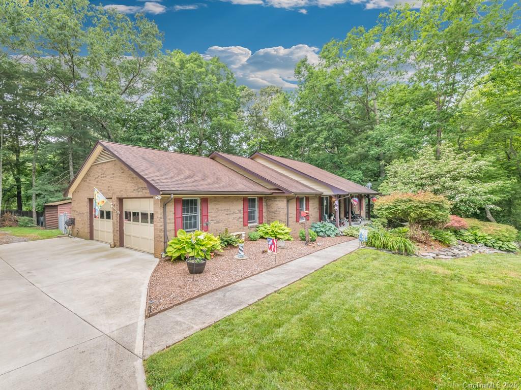 110 Robin Crest Drive