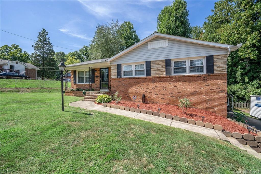 1838 Northcliff Drive