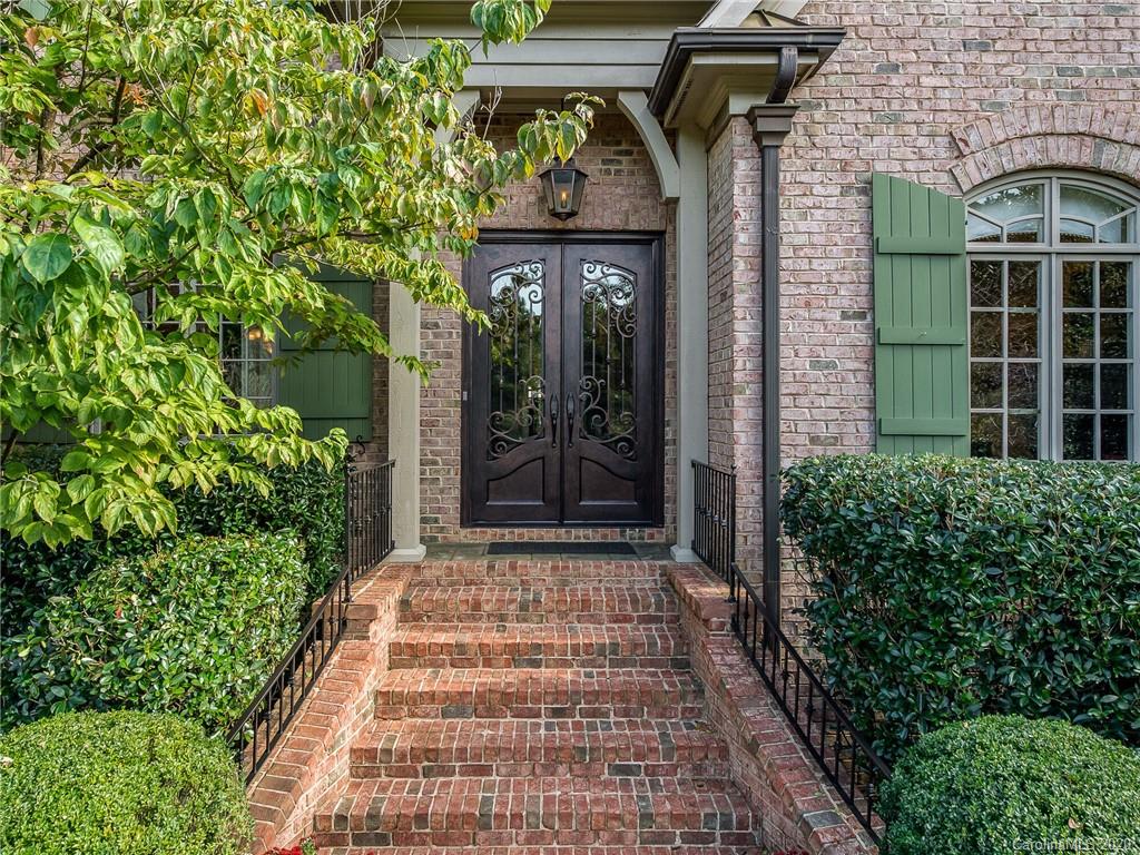 823 Arborfield Drive