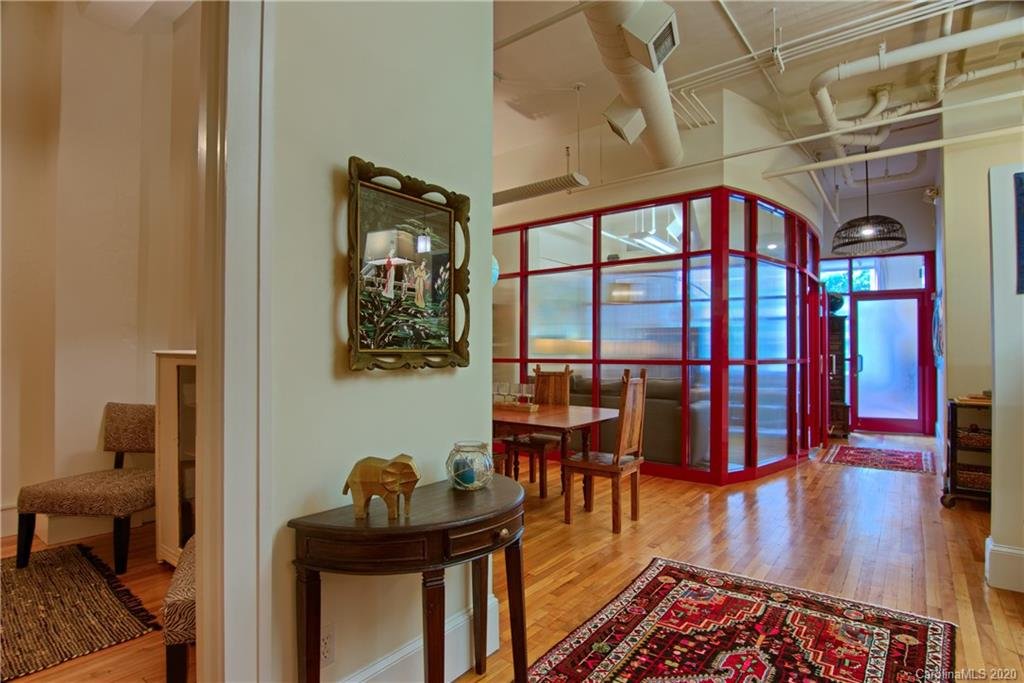 84 W Walnut Street 201