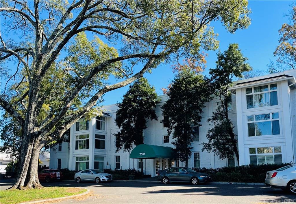 2501 Roswell Avenue 301