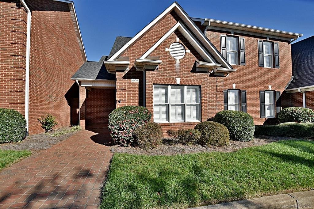 606 Warrington Place