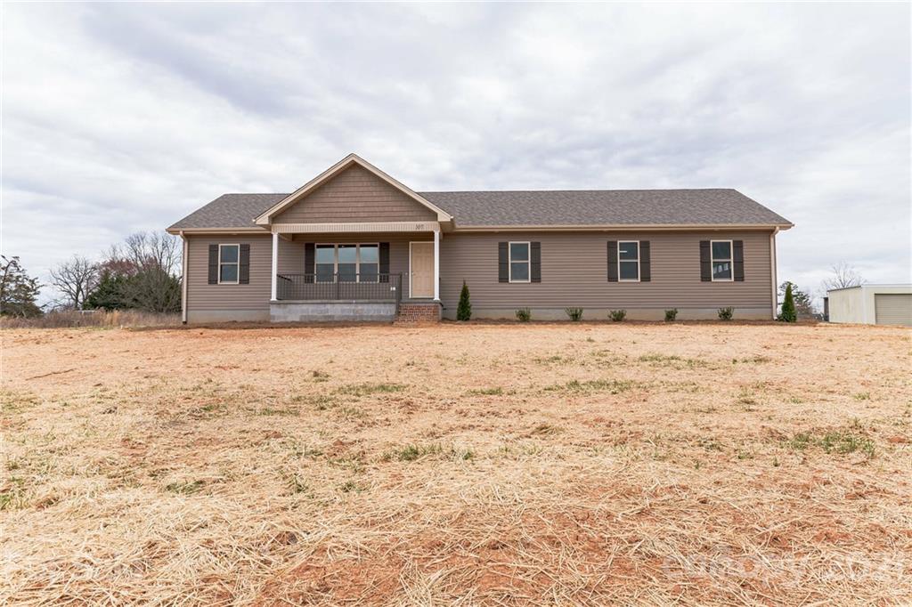 107 Allen Hill Way