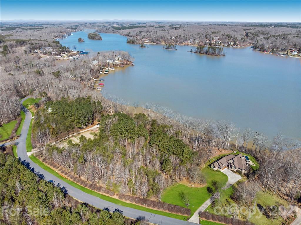 1194 Astoria Parkway 25