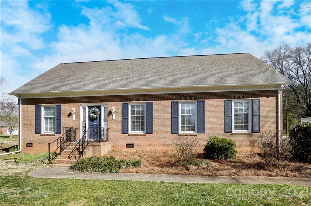 2548 Shelburne Place