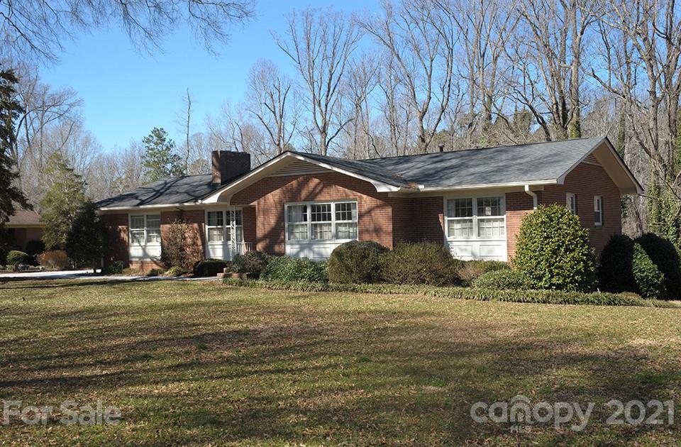 280 Neita Drive