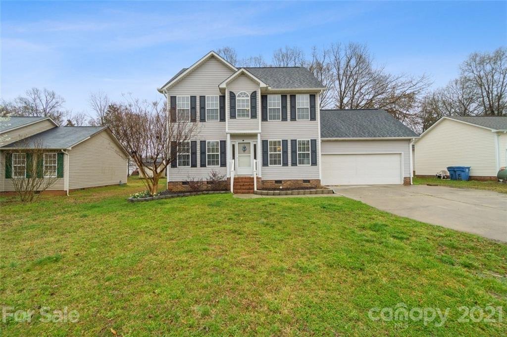 831 Saint Andrews Place