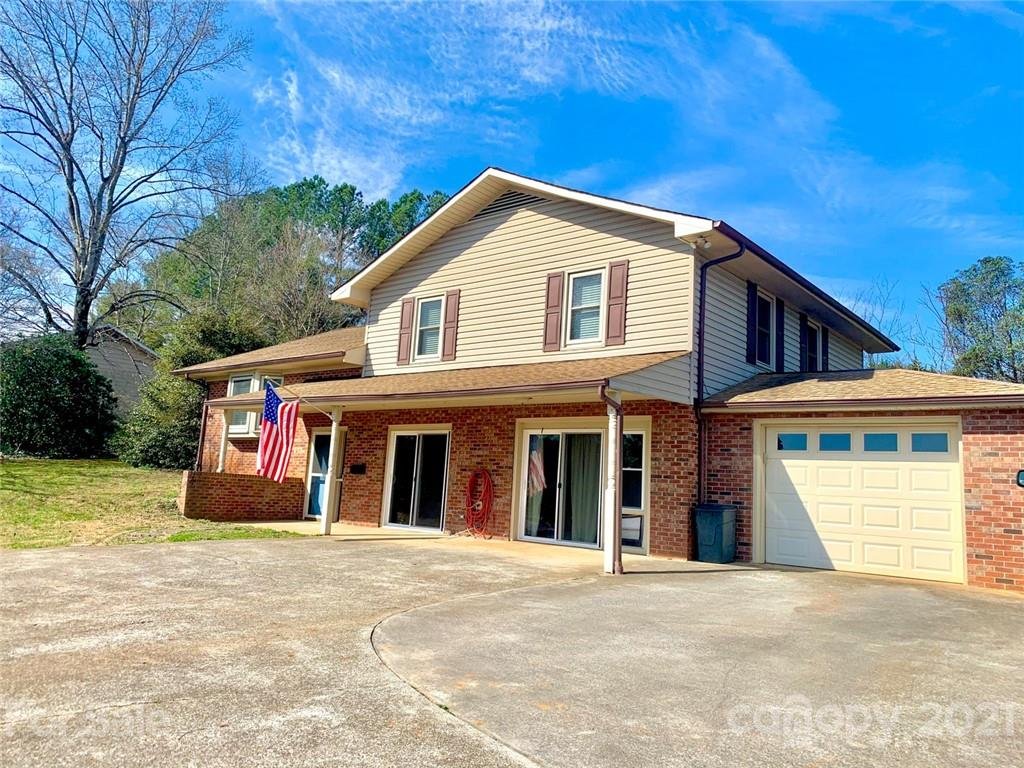 320 Golf Course Road