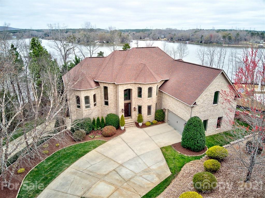 157 Mariners Bluff Road