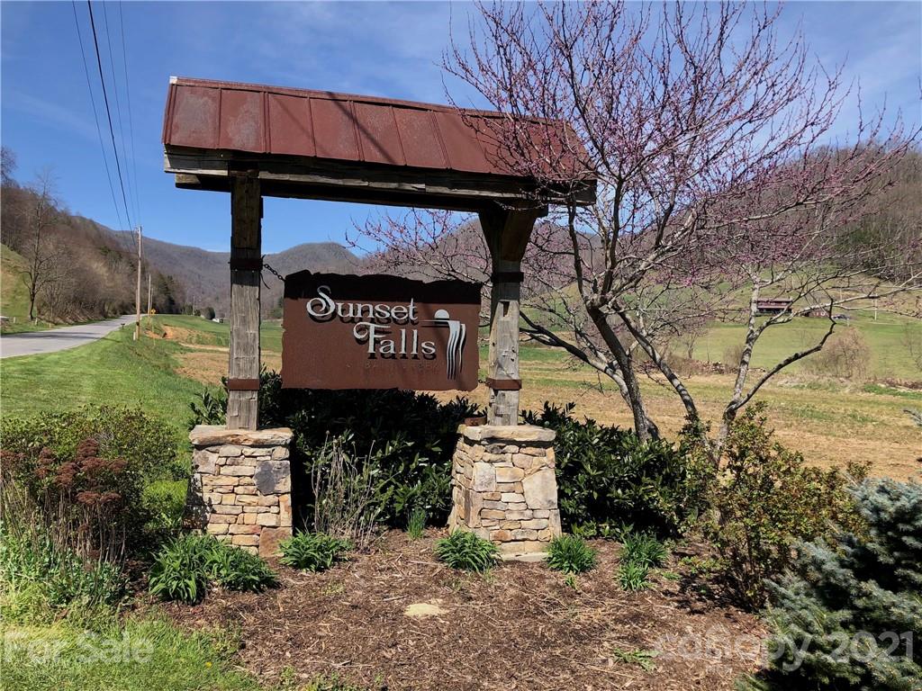 99999 Sunset Falls Drive 4A, 10, 14