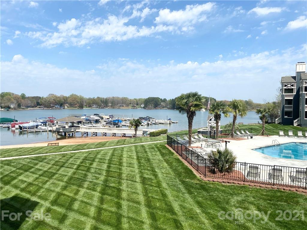 2121 Regatta Lane 207