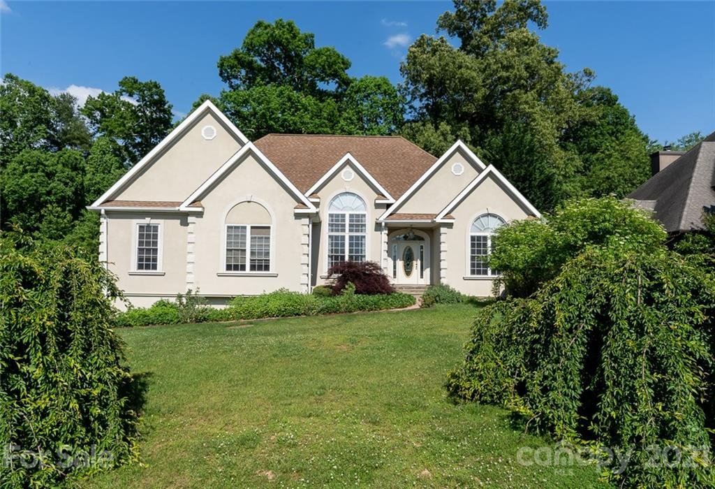 61 N Willow Brook Drive