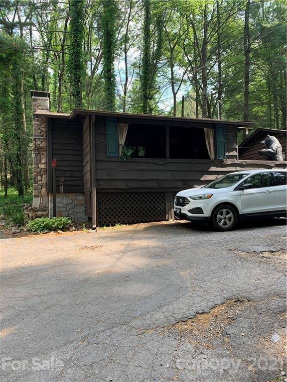 63 Sassafras Lane