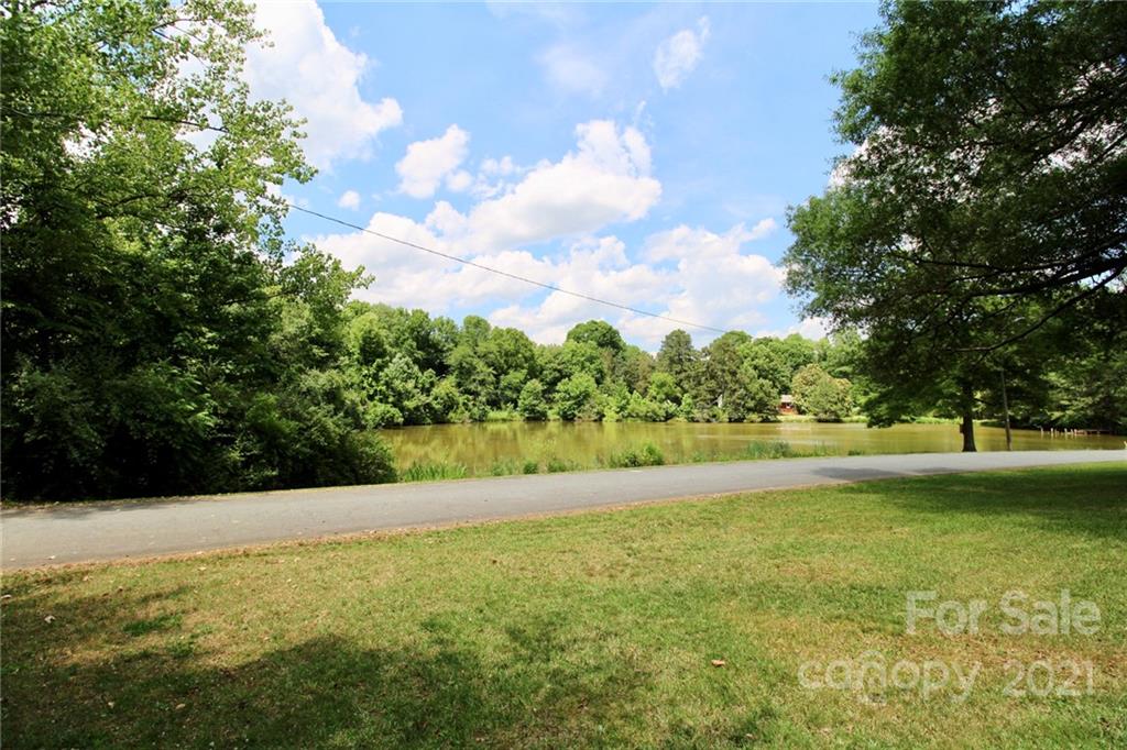 220 Shenandoah Circle