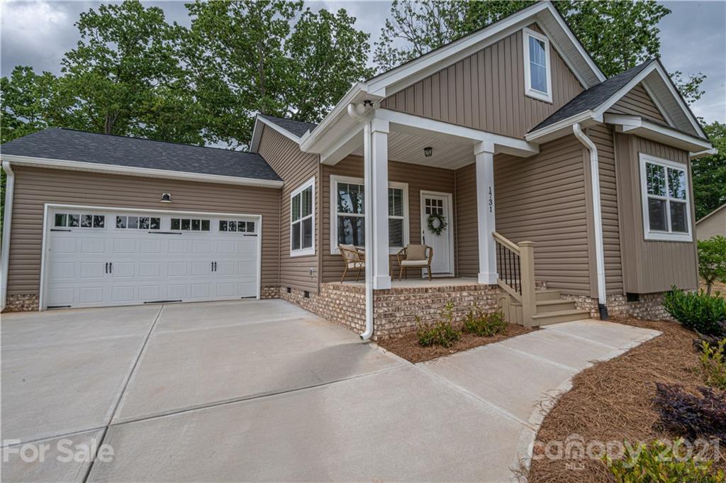1731 Ivey Court