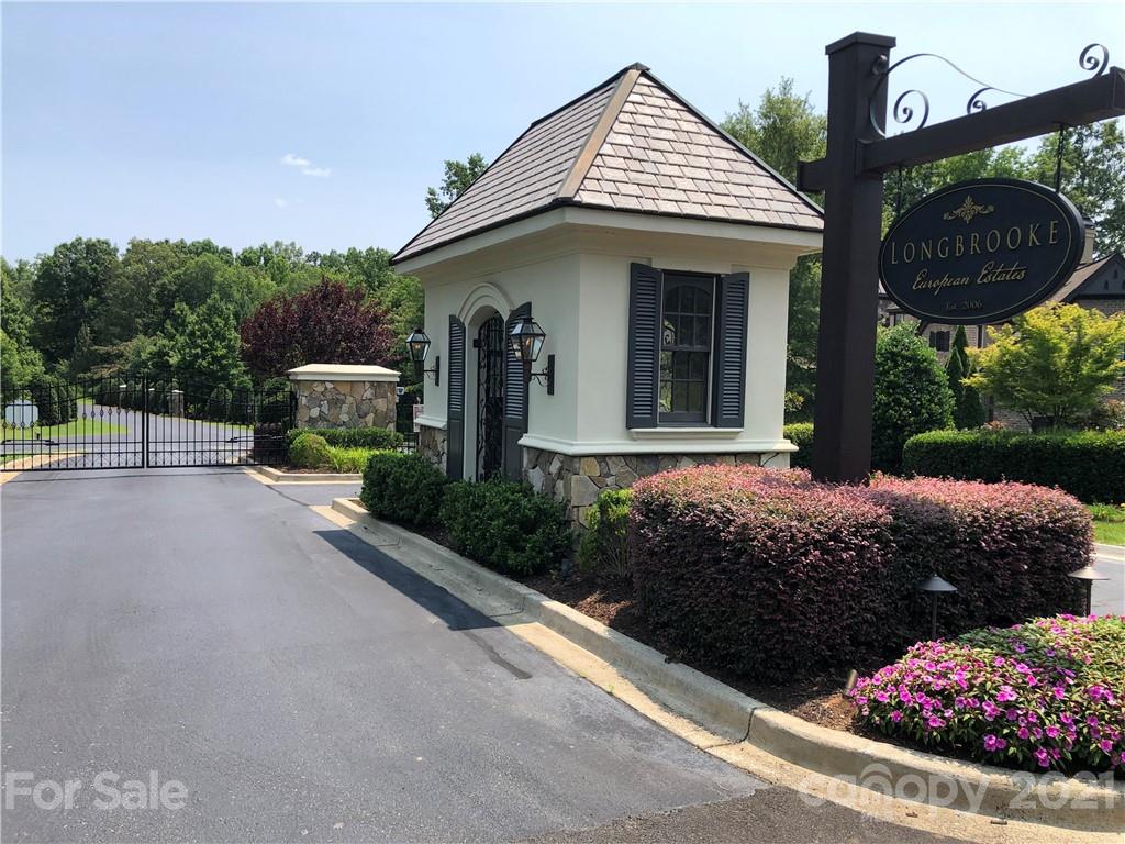 5152 Longbrooke Court