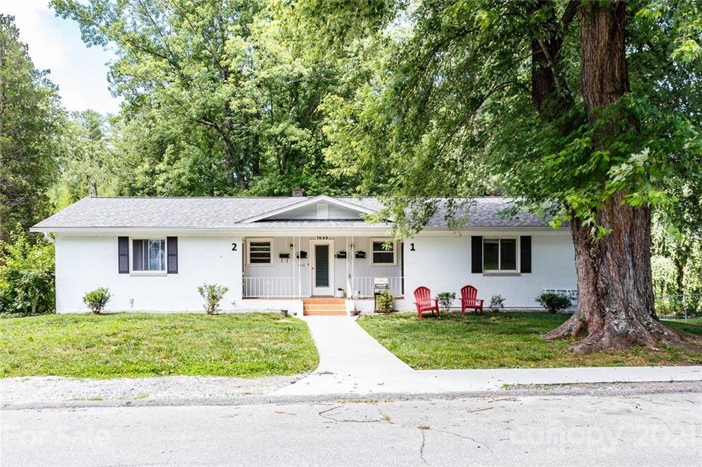 1035 Mountain View Street 39-40