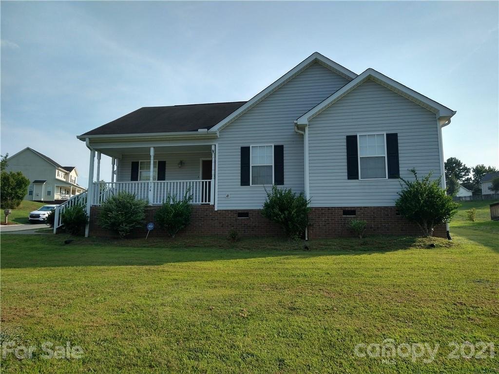 734 Loch Lomond Circle