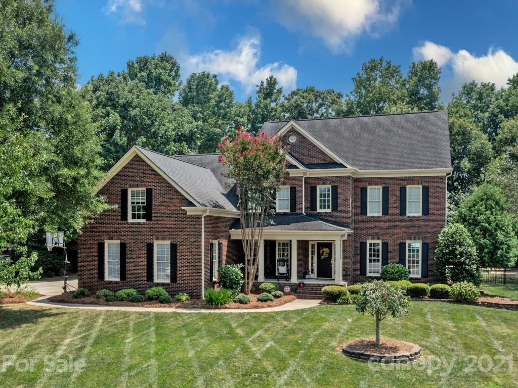 400 Pondview Court