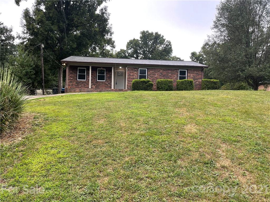 1555 Airport Road