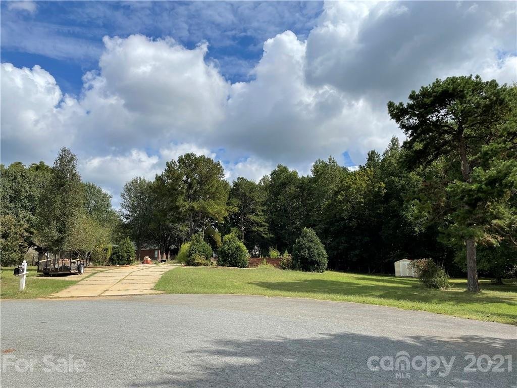 7916 White Cliffs Drive