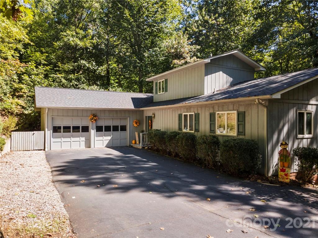 1367 Forest Lake Heights Drive