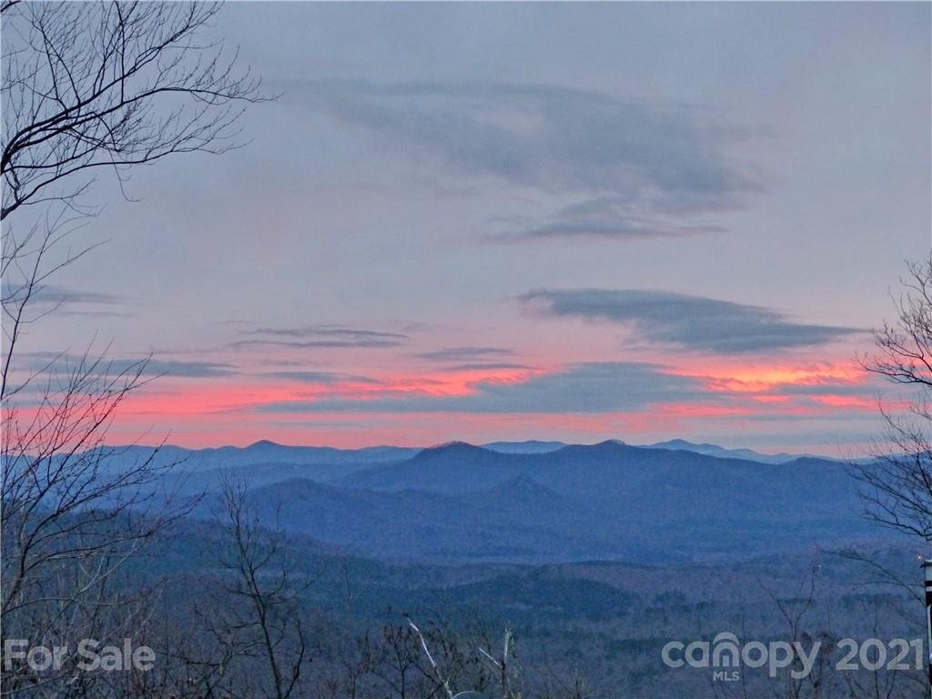 708 Pinnacle Parkway