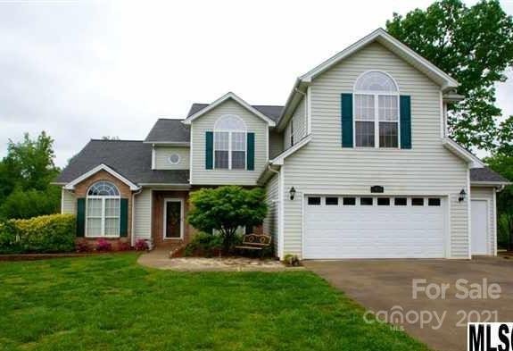 1833 Twin Ponds Drive