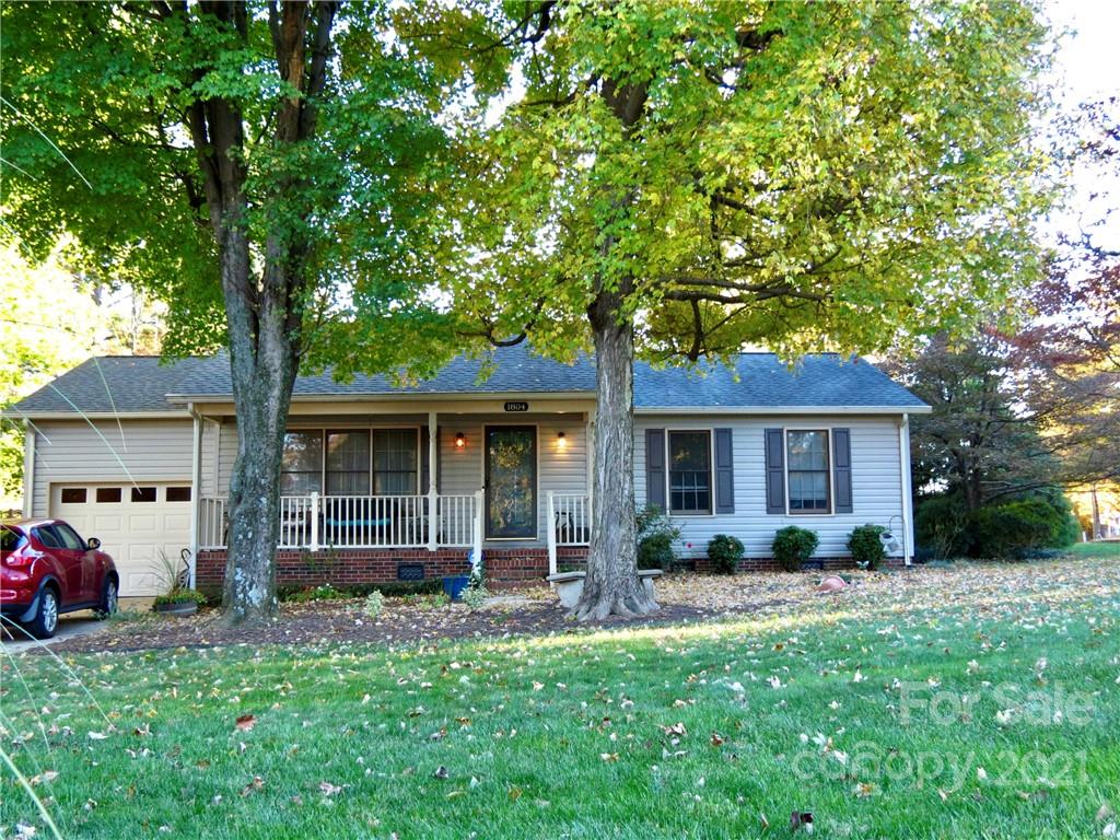 1804 Hampshire Drive