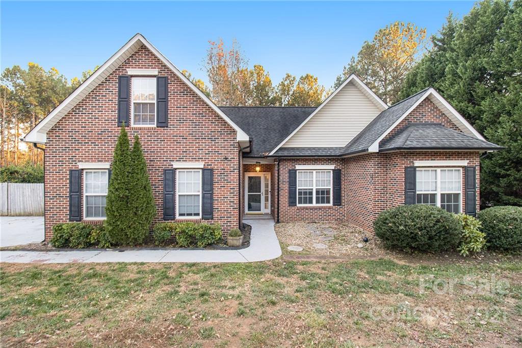 7082 Pine Ridge Drive