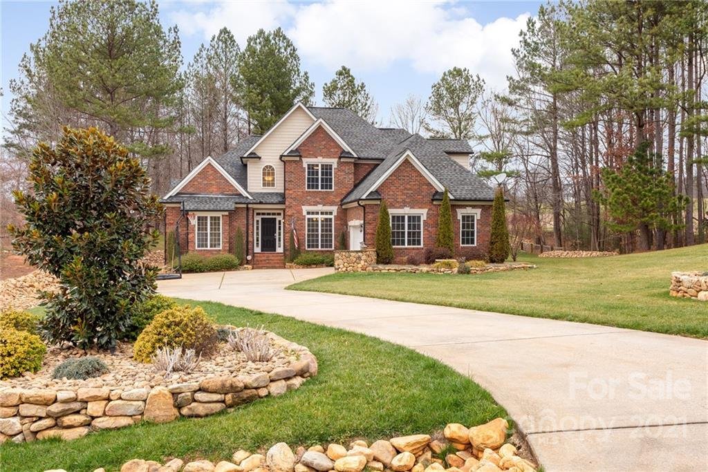 168 Honeysuckle Creek Loop