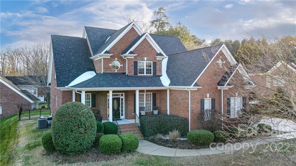 1105 Legacy Lane