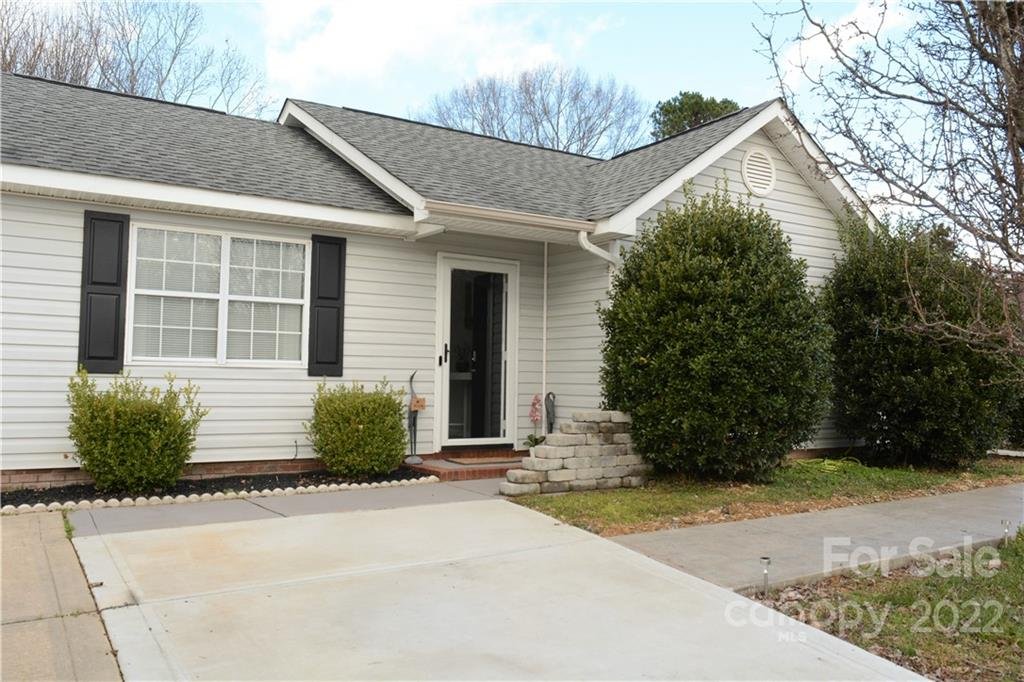 5004 Alexis Drive 10