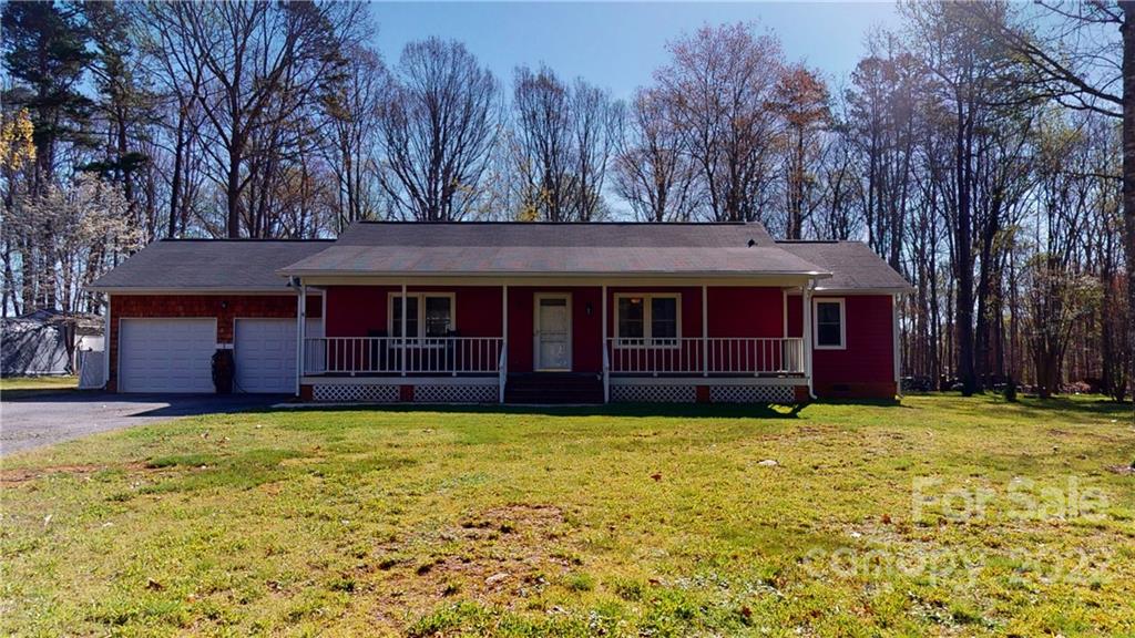 2210 Bearskin Lane