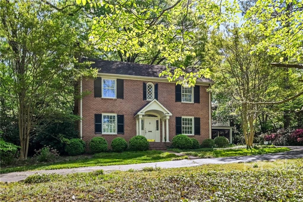 2105 Pinewood Circle