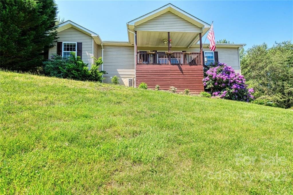 325 Macneil Way