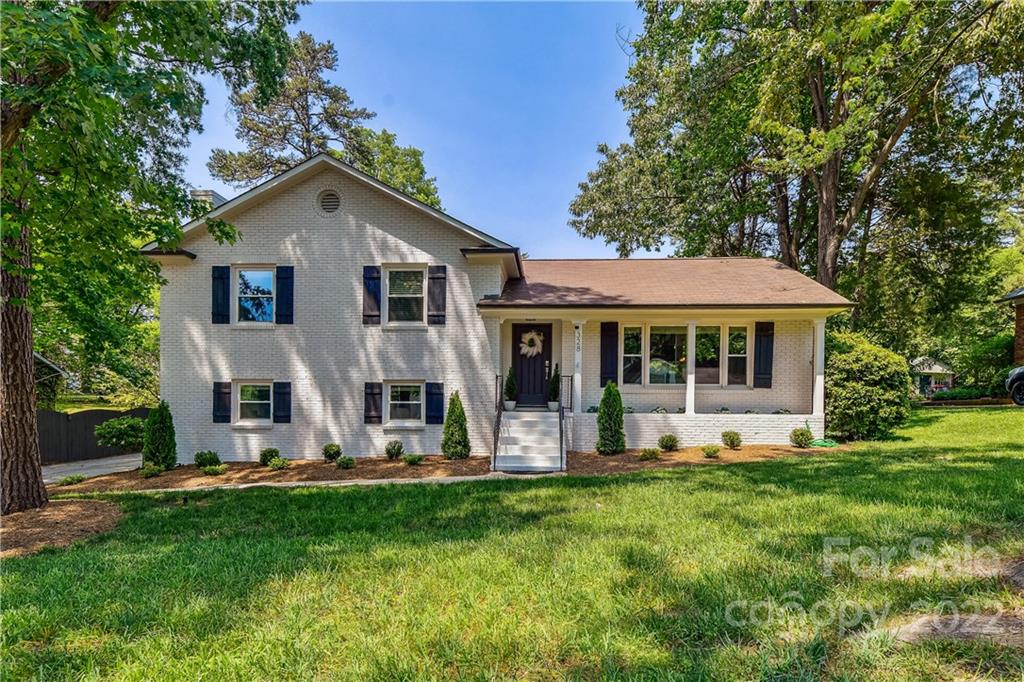 328 Scottridge Drive