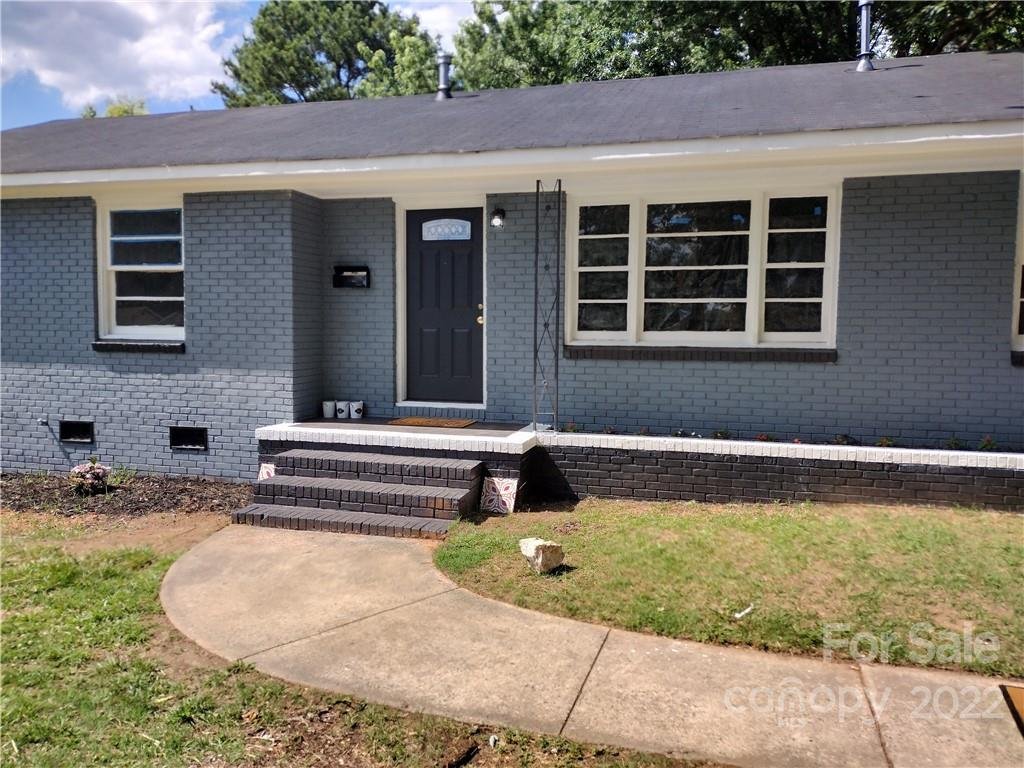 1901 Northbrook Drive