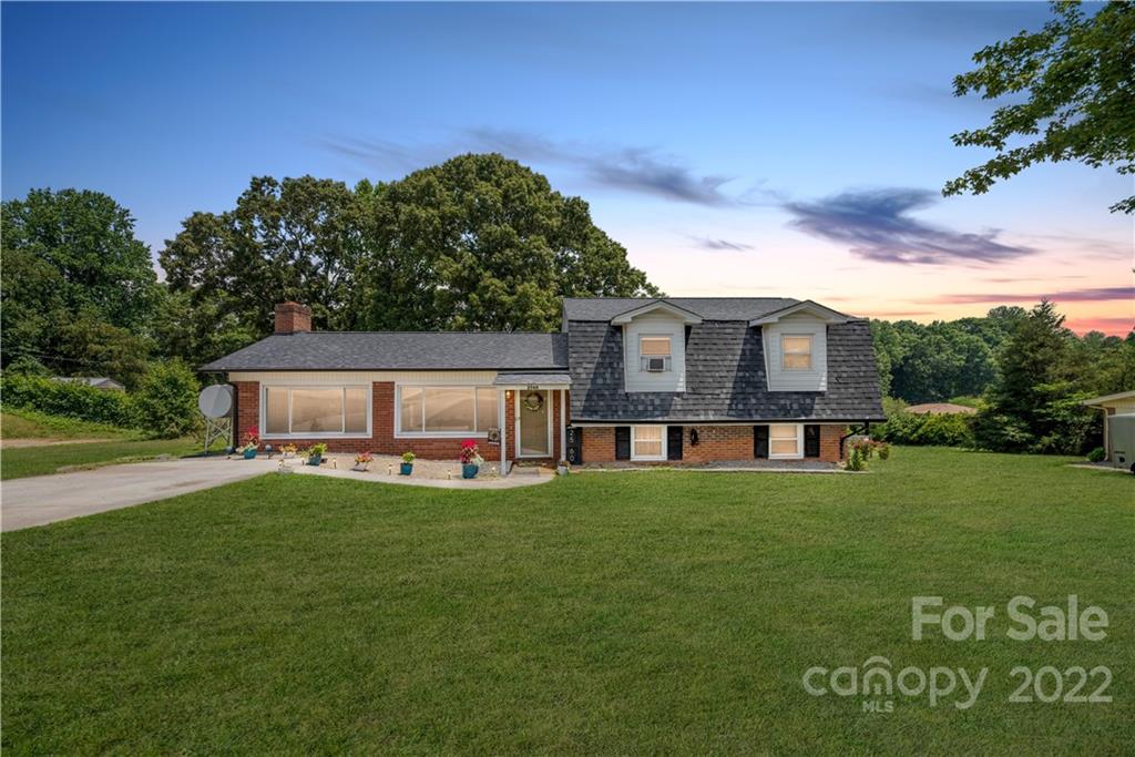 2560 Belshire Drive