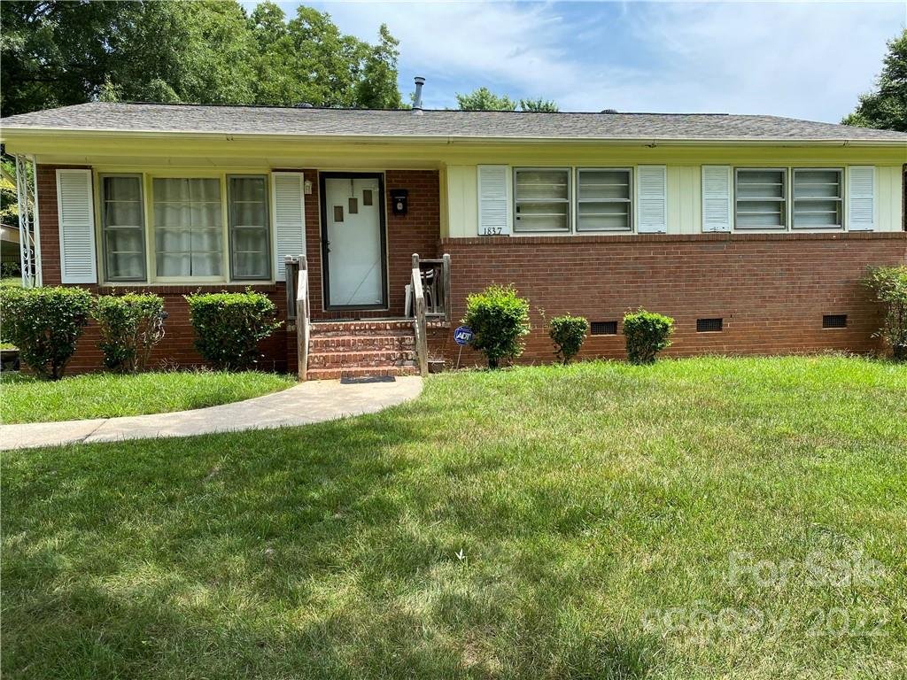 1837 Northcliff Drive