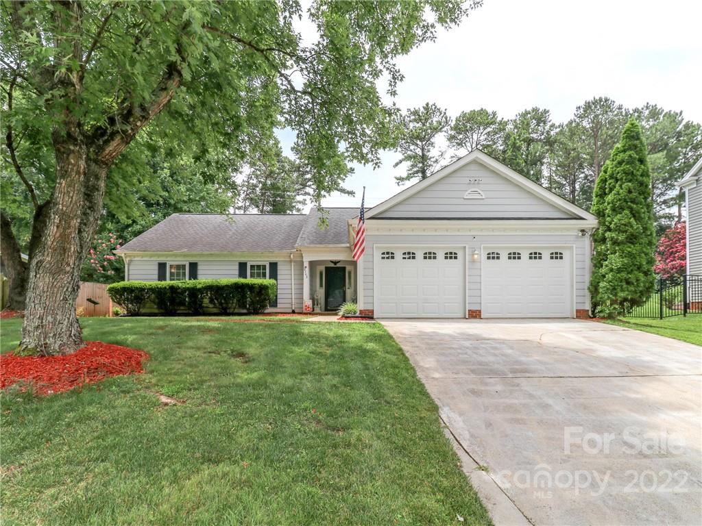 2745 Briar Ridge Drive