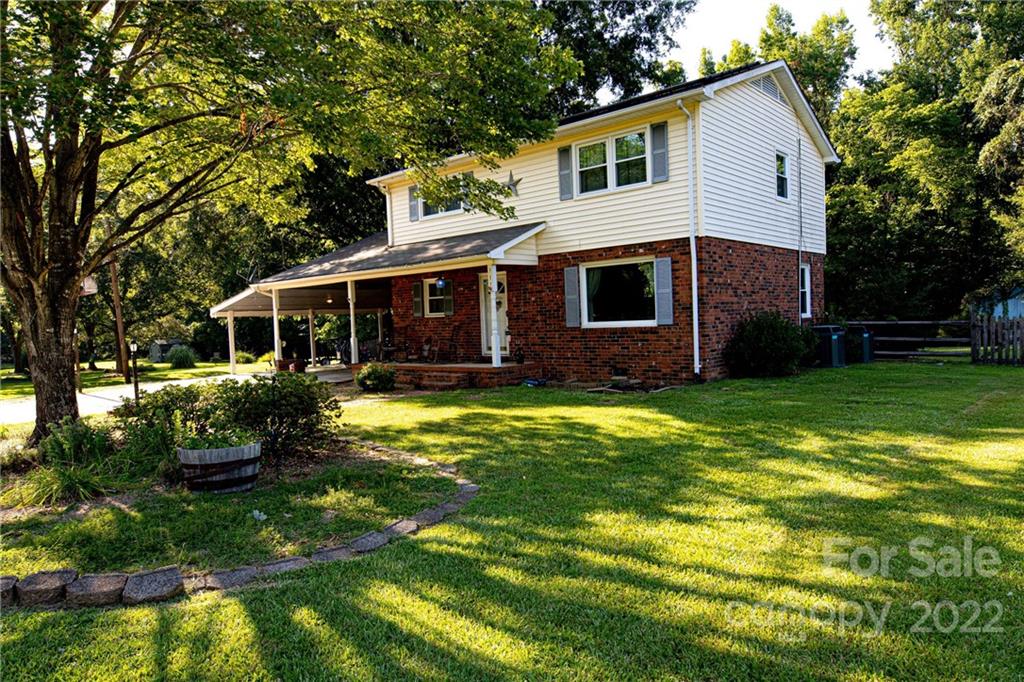 317 Crowell Lane