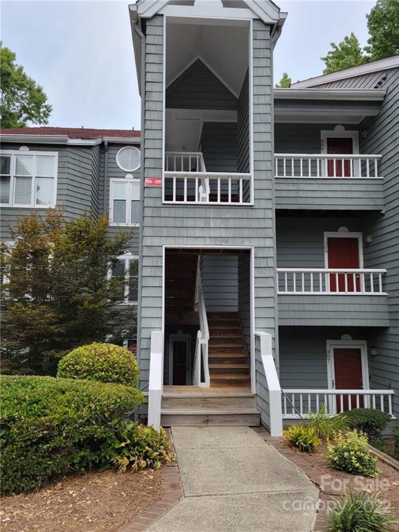 304 Nw Northwest Drive