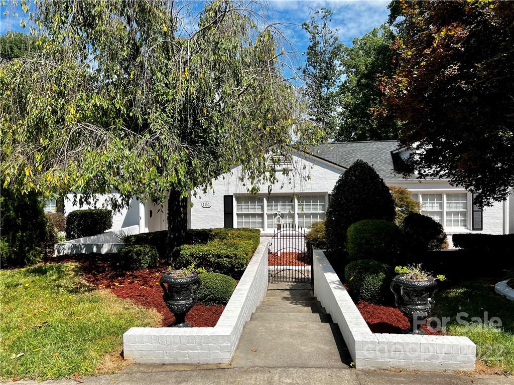 151 Maehill Place