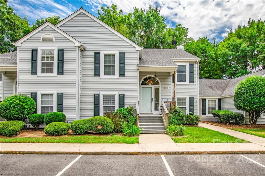 1536 Hunt Club Court