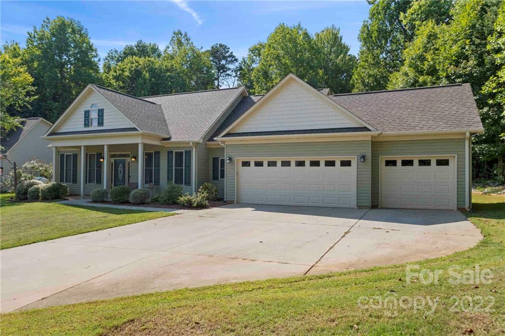 3809 Creek Ridge Drive