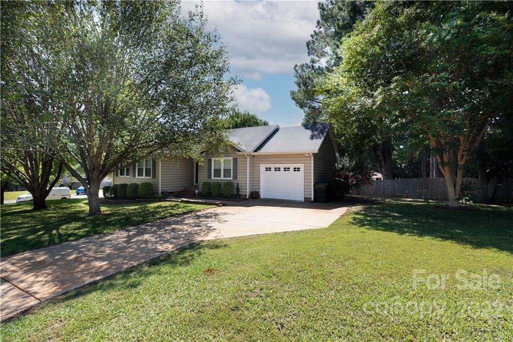 1572 Breckenwood Drive