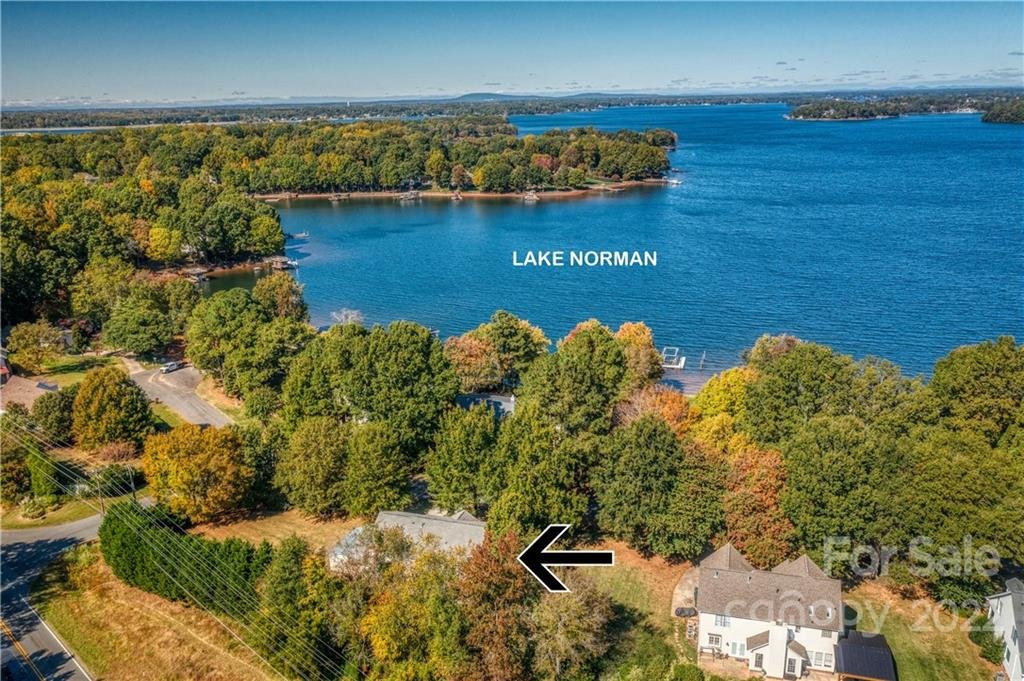 15812 Bayshore Drive