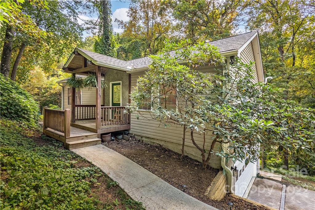 299 Seneca Boulevard